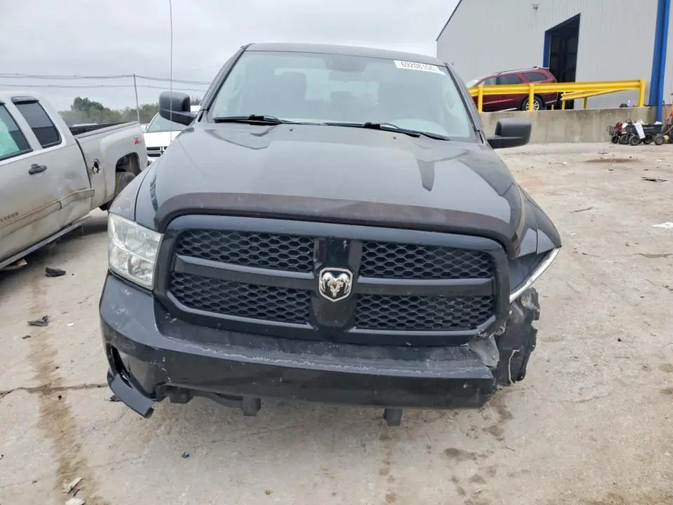 2013 RAM 1500 ST  