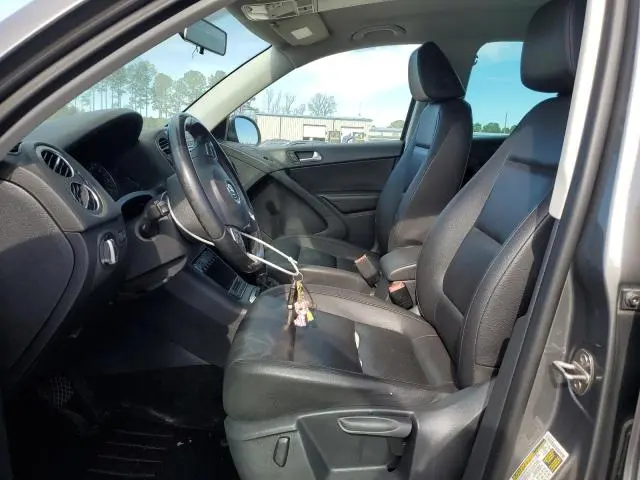 2012 VOLKSWAGEN TIGUAN S  