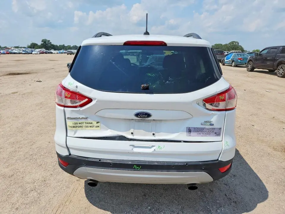 2016 FORD ESCAPE SE  