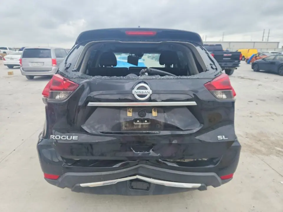 2018 NISSAN ROGUE SL  