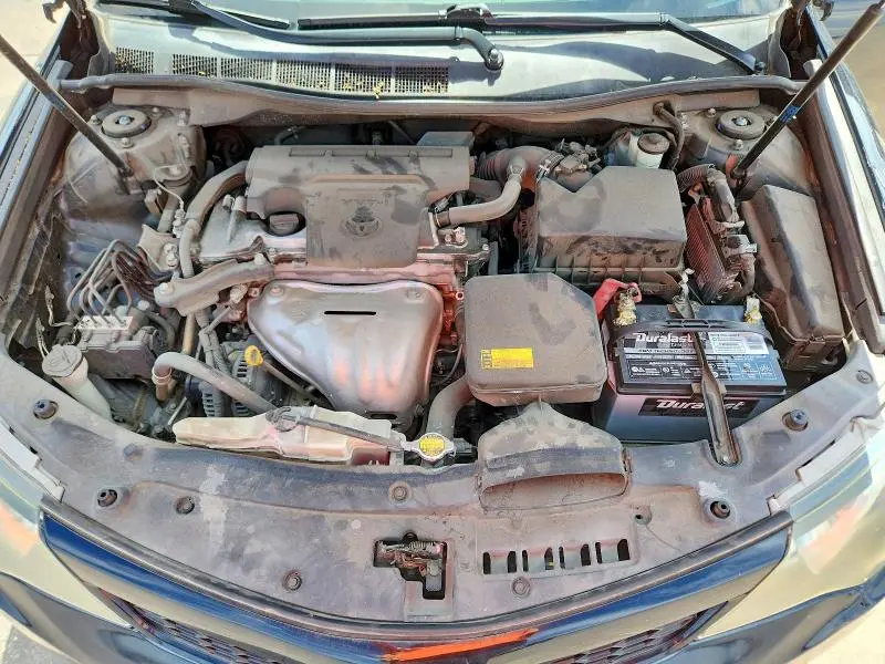 2014 TOYOTA CAMRY SE  