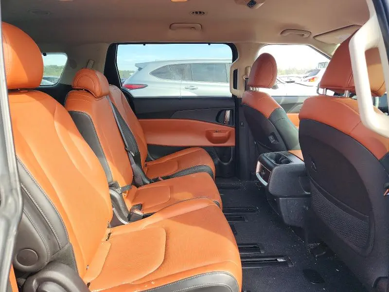 2026 KIA CARNIVAL EX  
