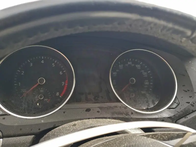 2017 VOLKSWAGEN JETTA SE  