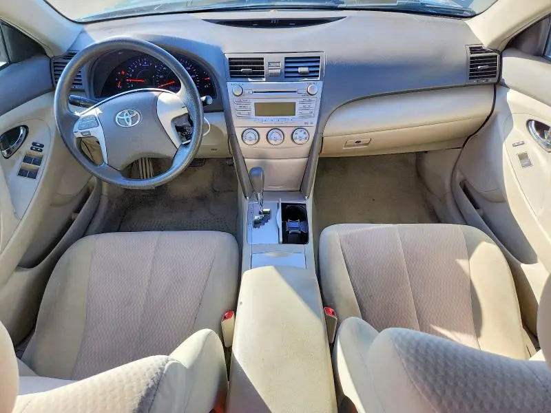 2010 TOYOTA CAMRY LE  