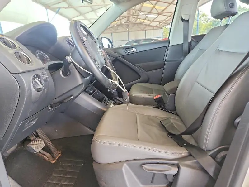 2015 VOLKSWAGEN TIGUAN S  