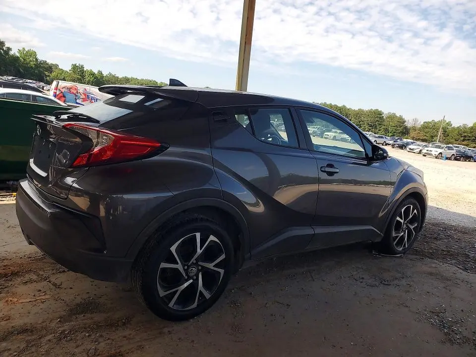 2018 TOYOTA C-HR XLE  