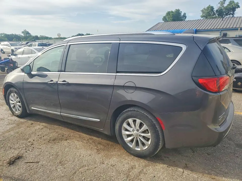 2019 CHRYSLER PACIFICA TOURING L  