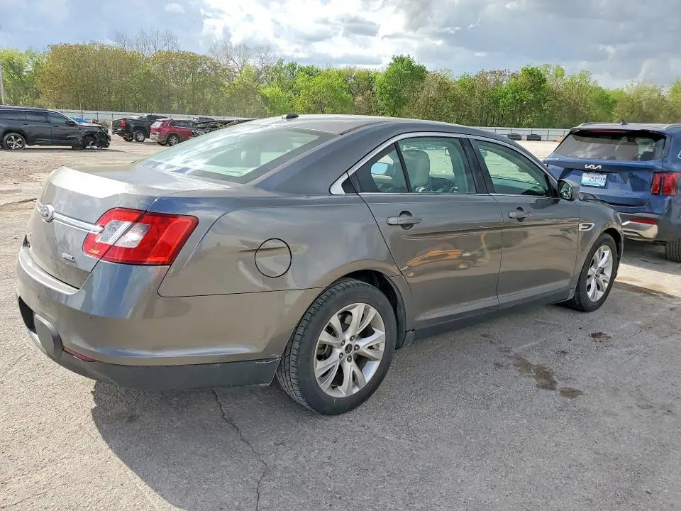 2011 FORD TAURUS SEL  