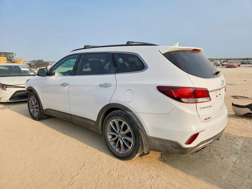 2017 HYUNDAI SANTA FE SE  
