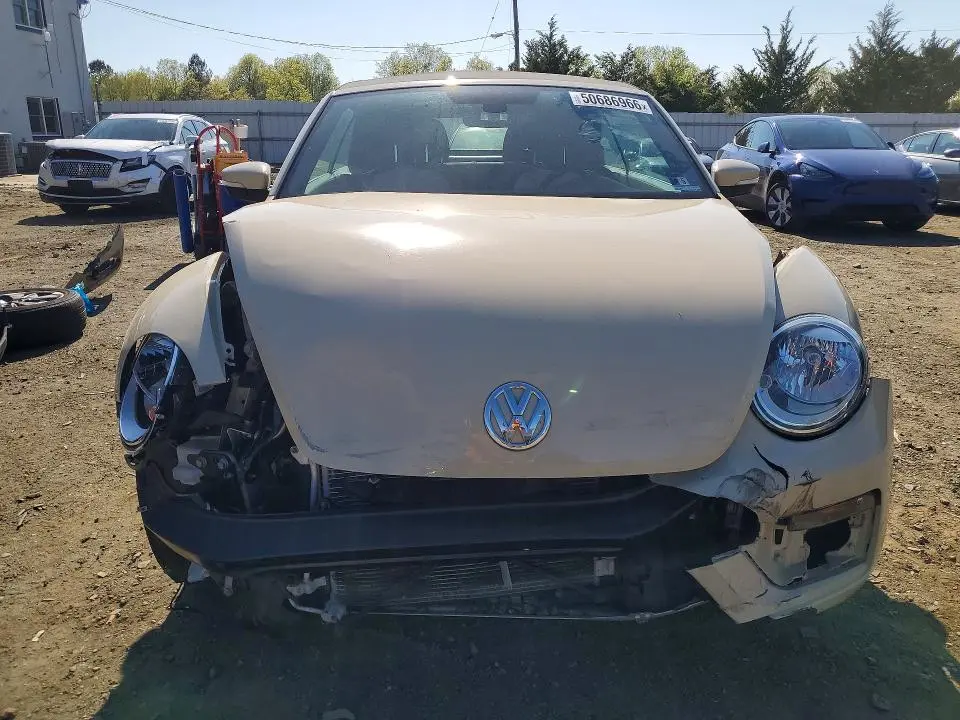 2019 VOLKSWAGEN BEETLE S  