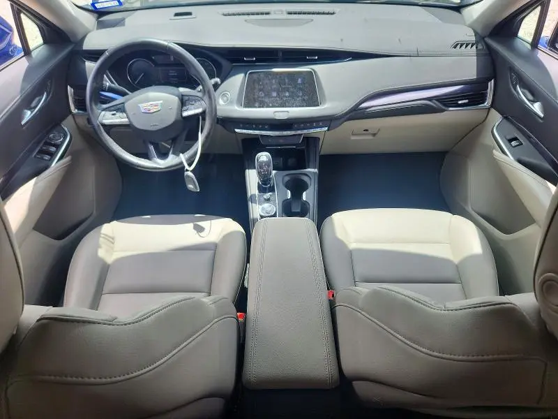 2022 CADILLAC XT4 LUXURY  