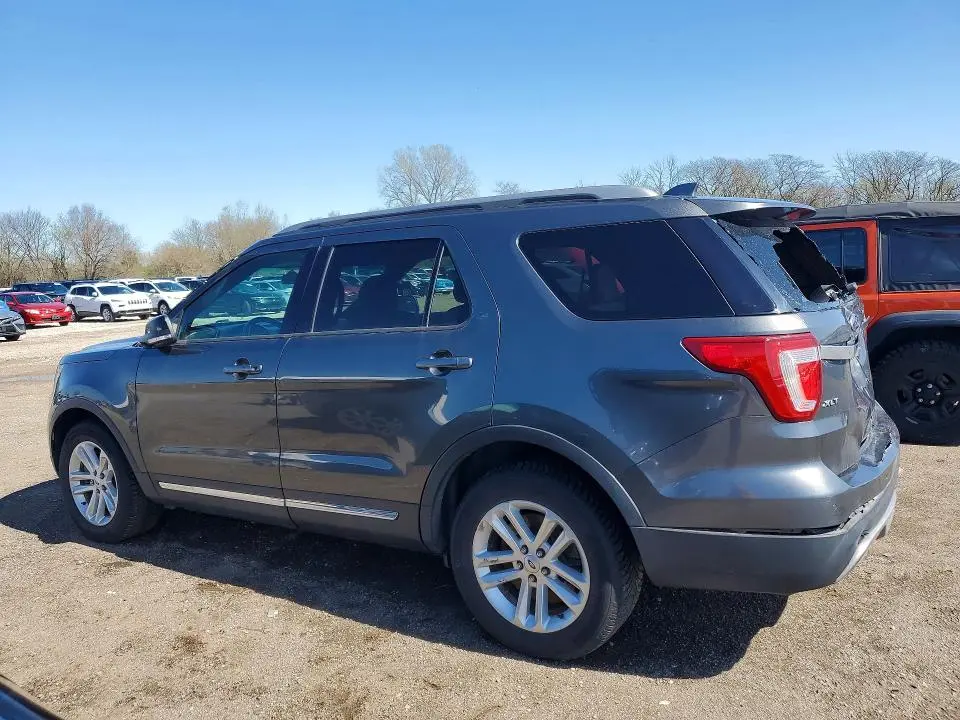 2016 FORD EXPLORER XLT  