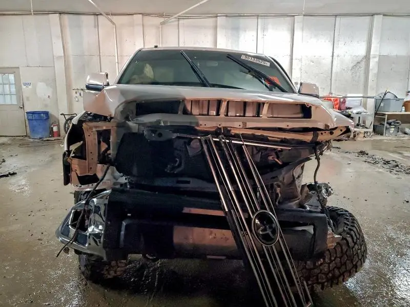 2018 TOYOTA TUNDRA CREWMAX LIMITED  