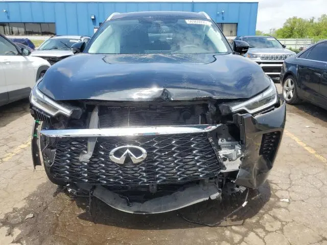 2022 INFINITI QX60 LUXE  