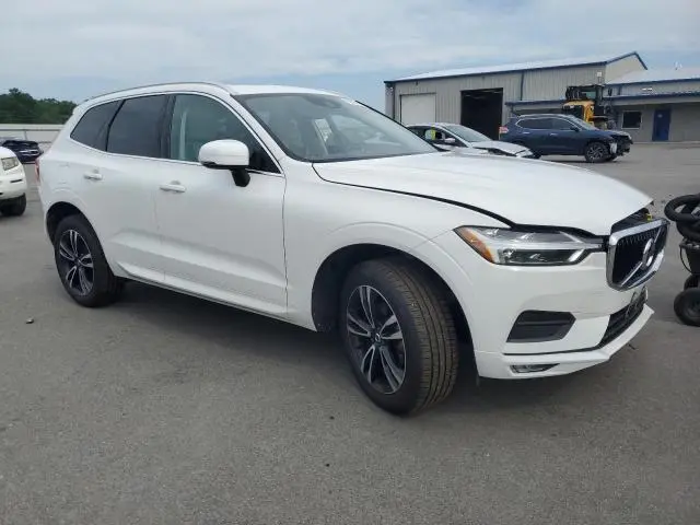 2021 VOLVO XC60 T5 MOMENTUM  