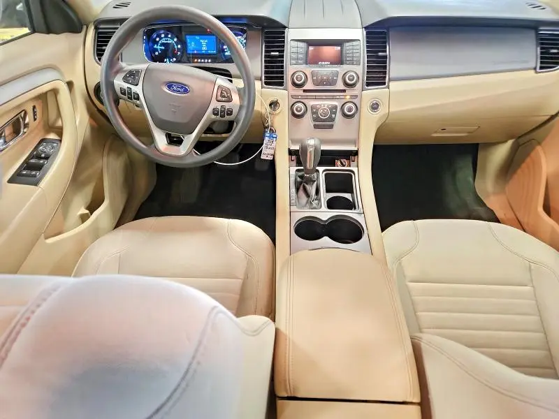 2018 FORD TAURUS SE  
