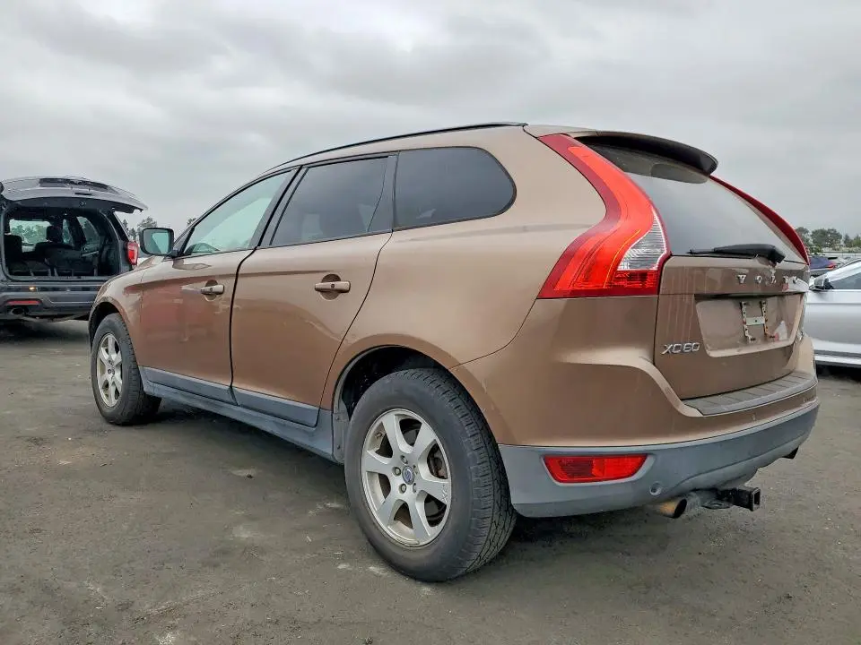 2010 VOLVO XC60 3.2  