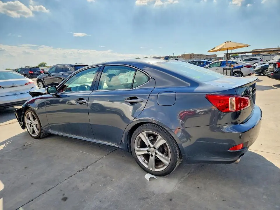 2011 LEXUS IS 350  