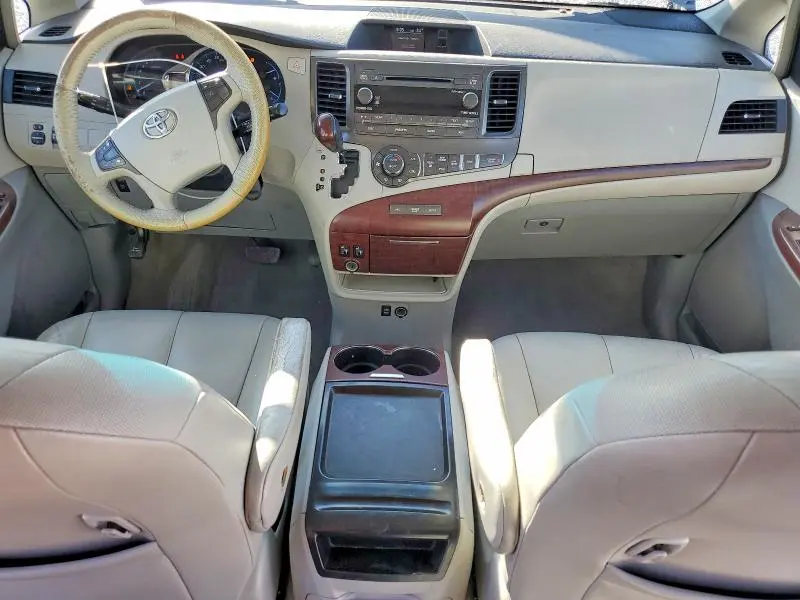 2011 TOYOTA SIENNA XLE 8-PASSENGER  
