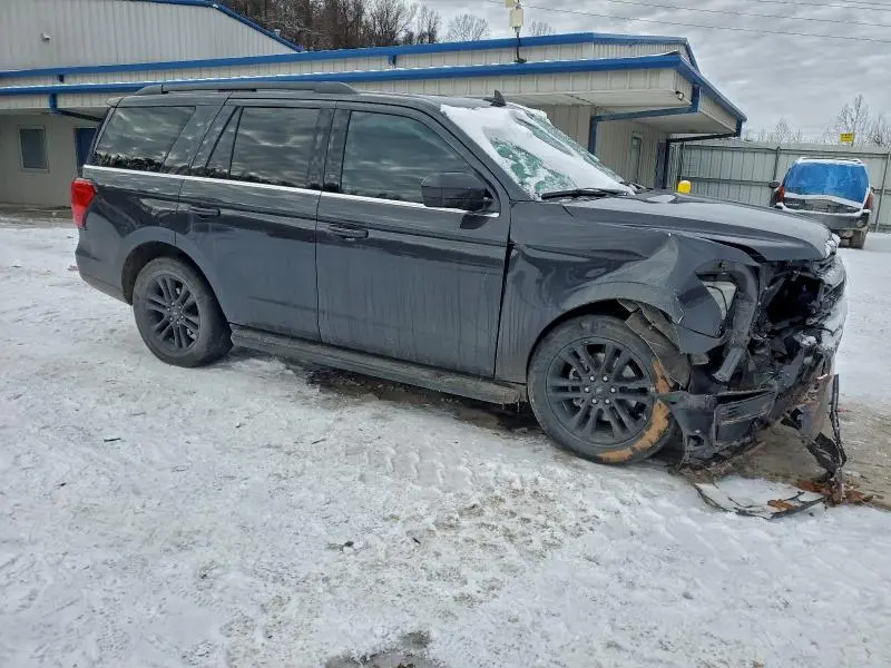 2024 FORD EXPEDITION XLT  