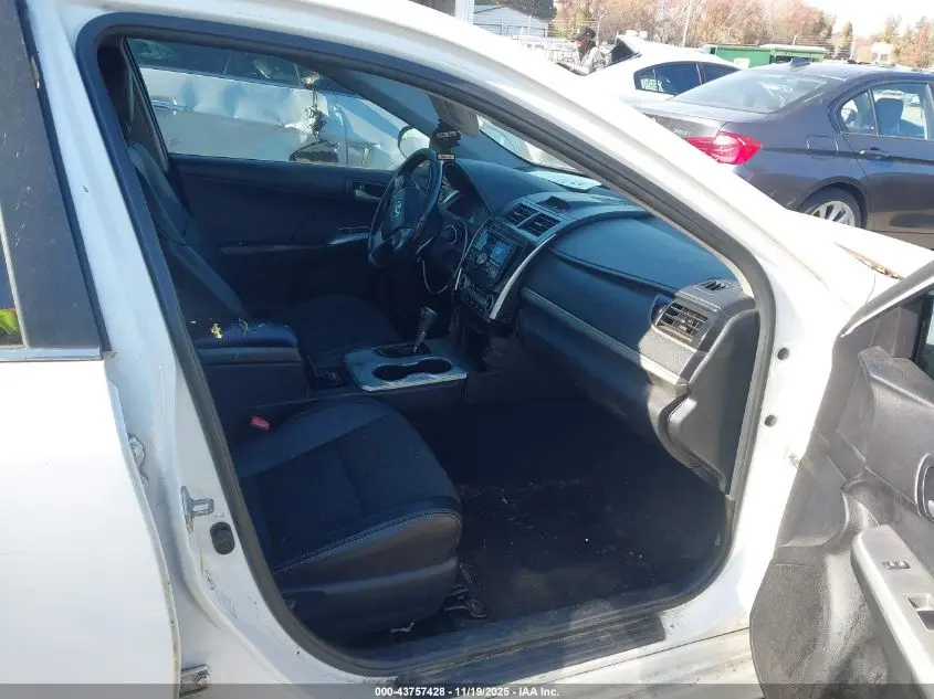 2012 TOYOTA CAMRY SE