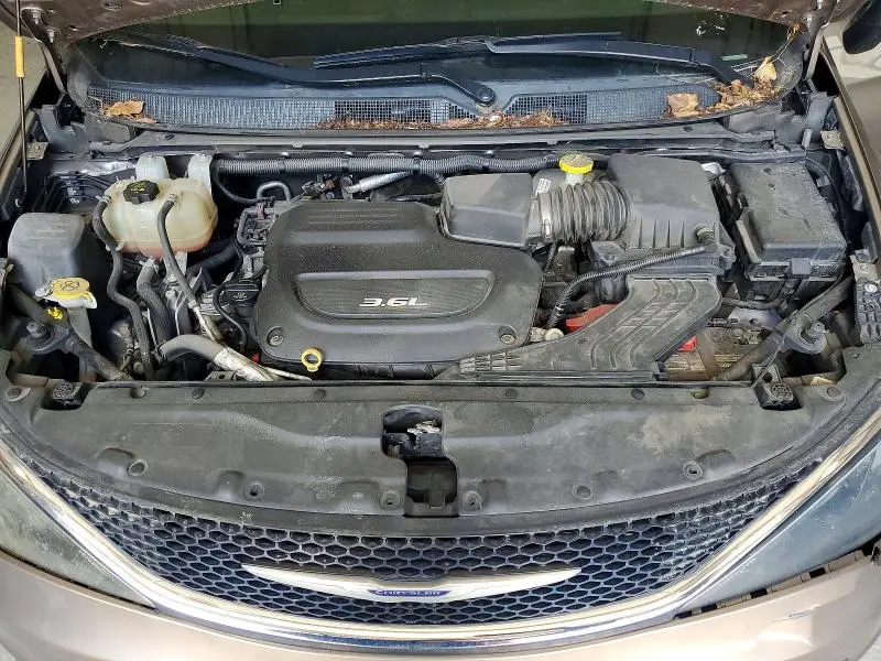 2017 CHRYSLER PACIFICA LX  