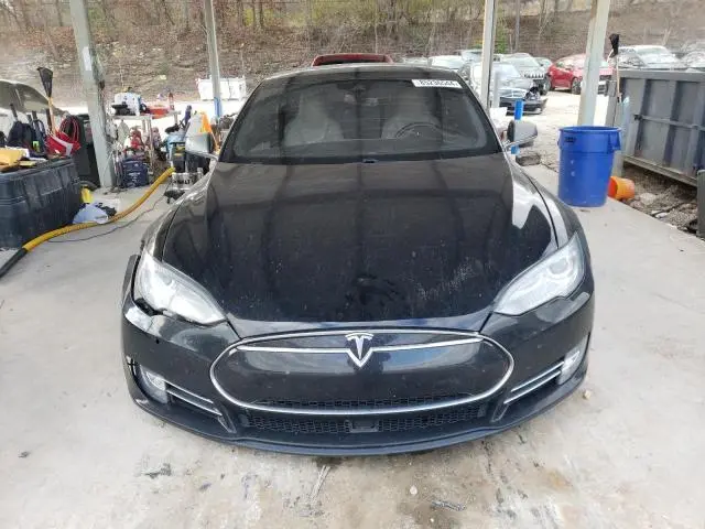 2015 TESLA MODEL S 85D  