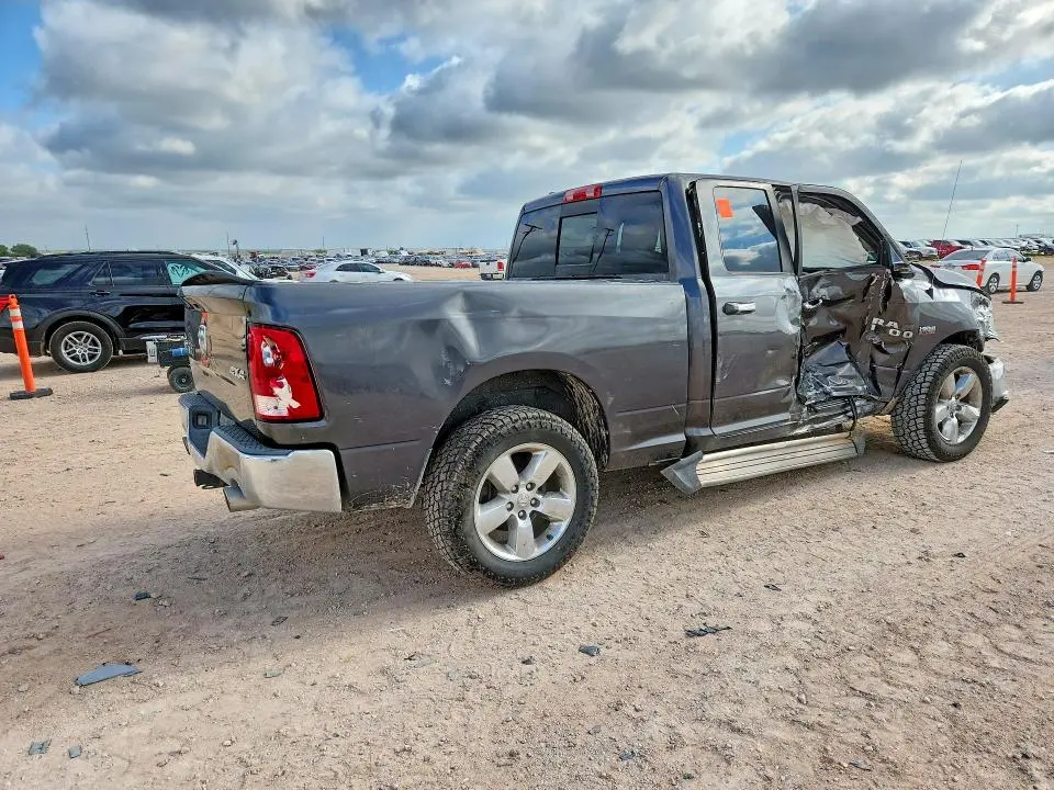 2014 RAM 1500 SLT  