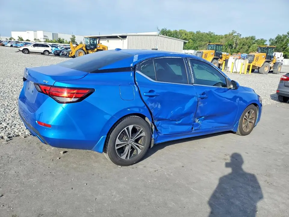 2022 NISSAN SENTRA SV  