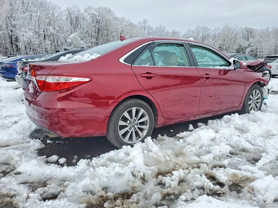 2017 TOYOTA CAMRY XLE  