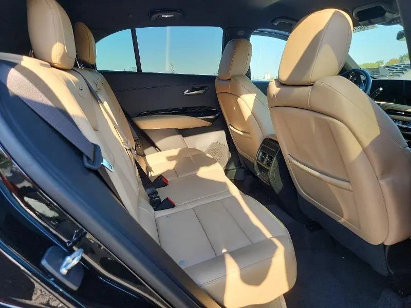 2024 CADILLAC XT4 LUXURY  