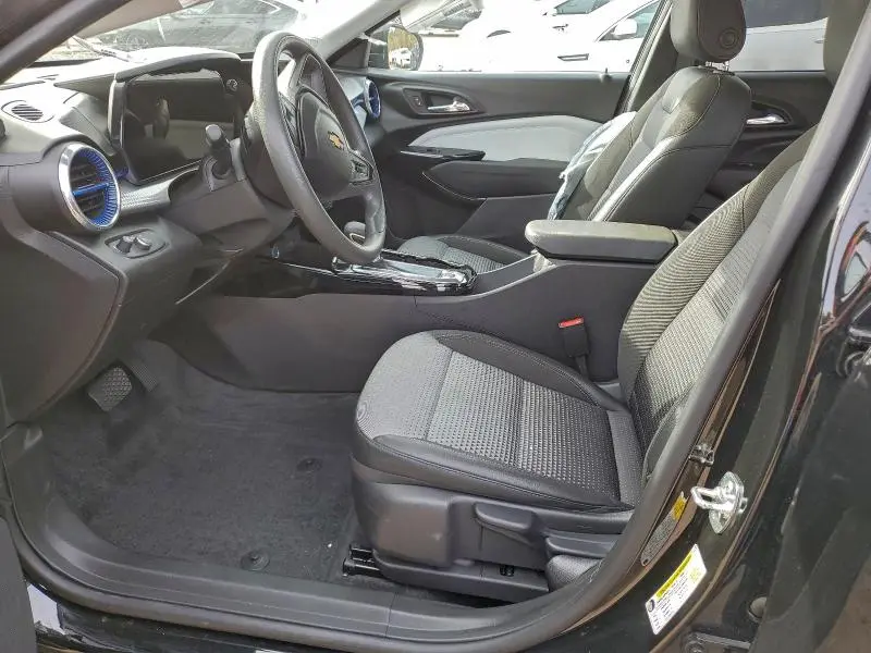 2025 CHEVROLET TRAX 1LT  