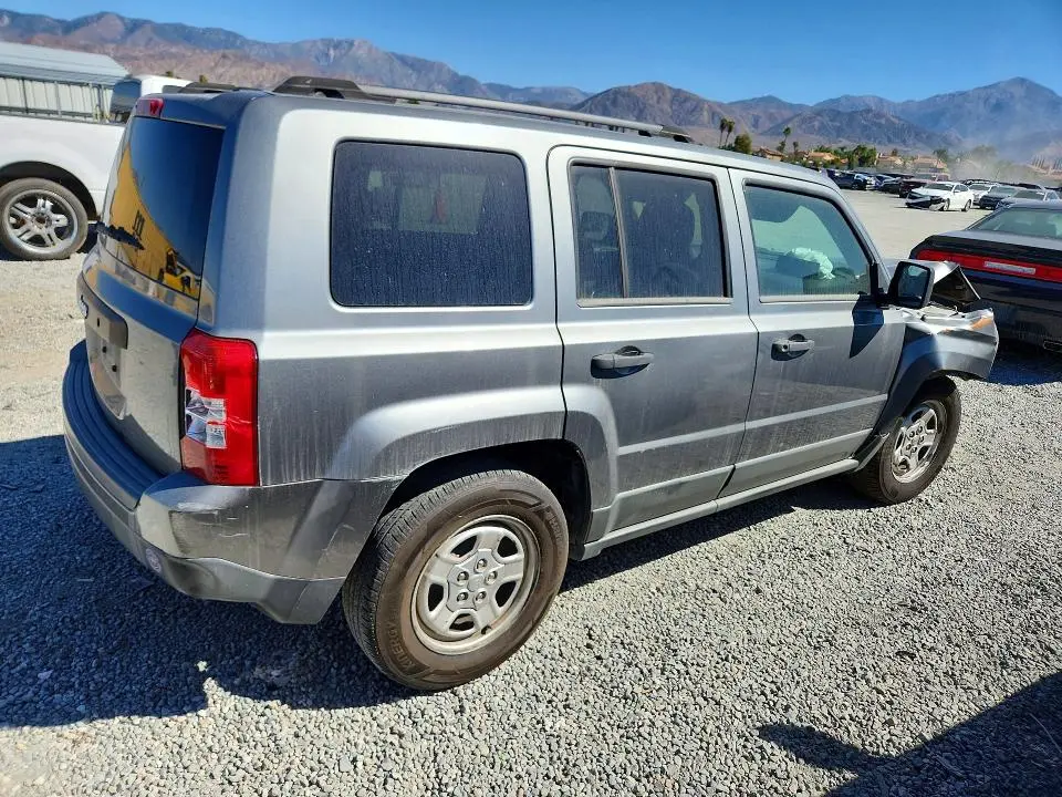 2013 JEEP PATRIOT SPORT  