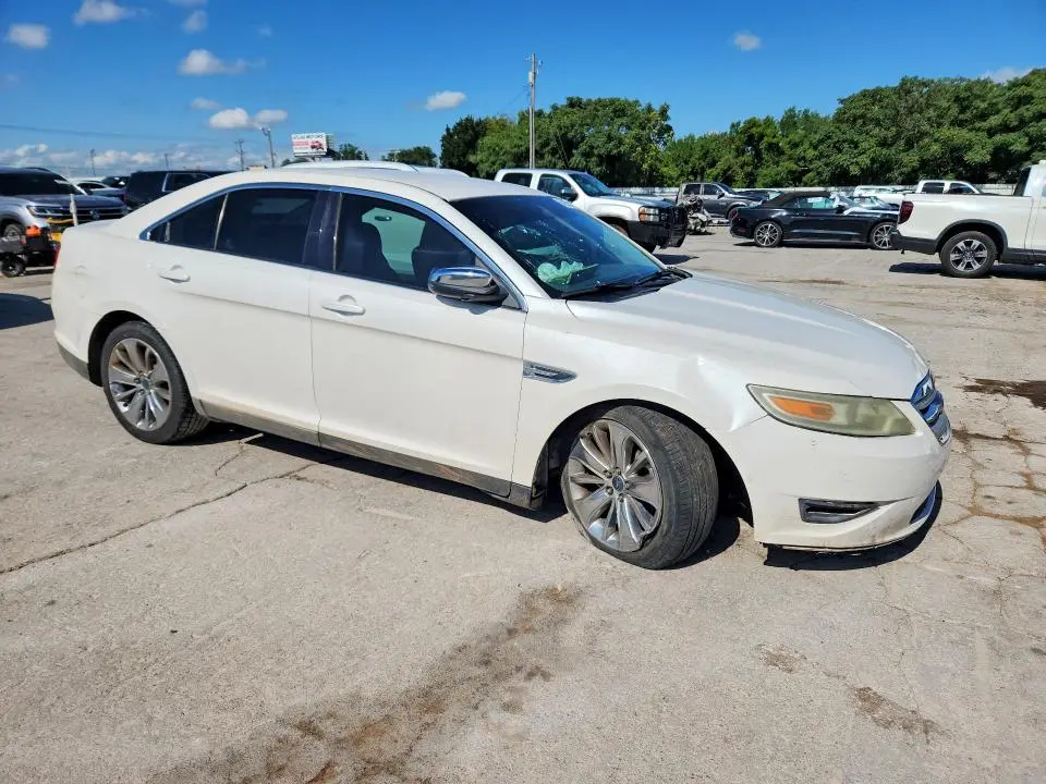2010 FORD TAURUS LIMITED  
