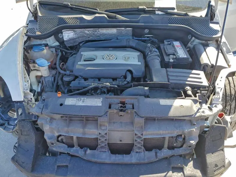 2013 VOLKSWAGEN BEETLE TURBO  