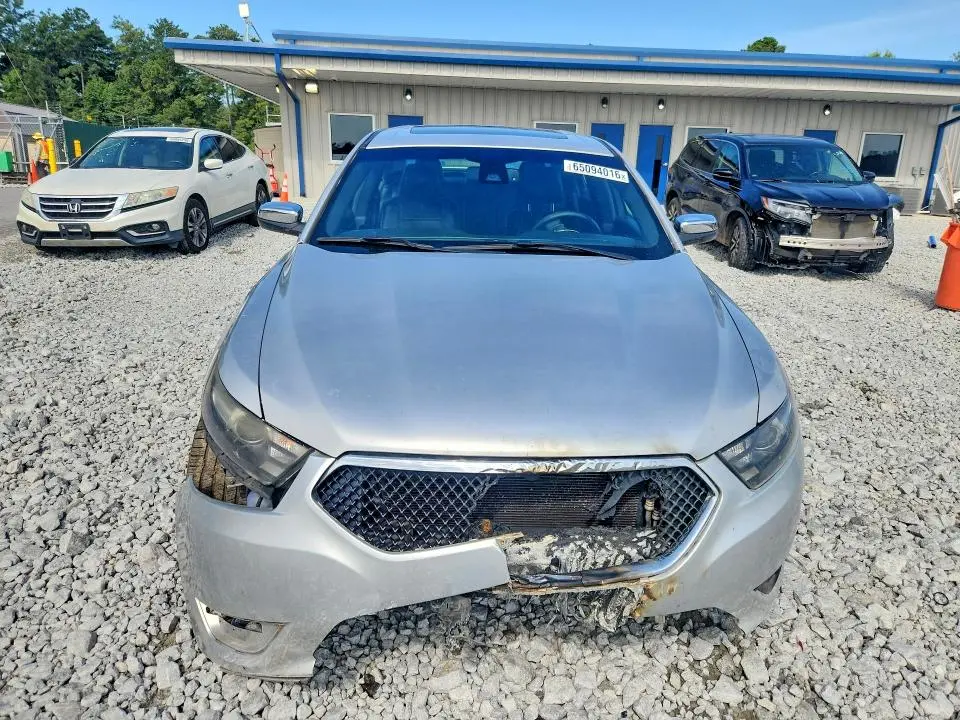 2016 FORD TAURUS SHO  