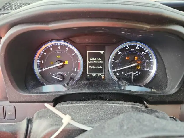 2017 TOYOTA HIGHLANDER SE  