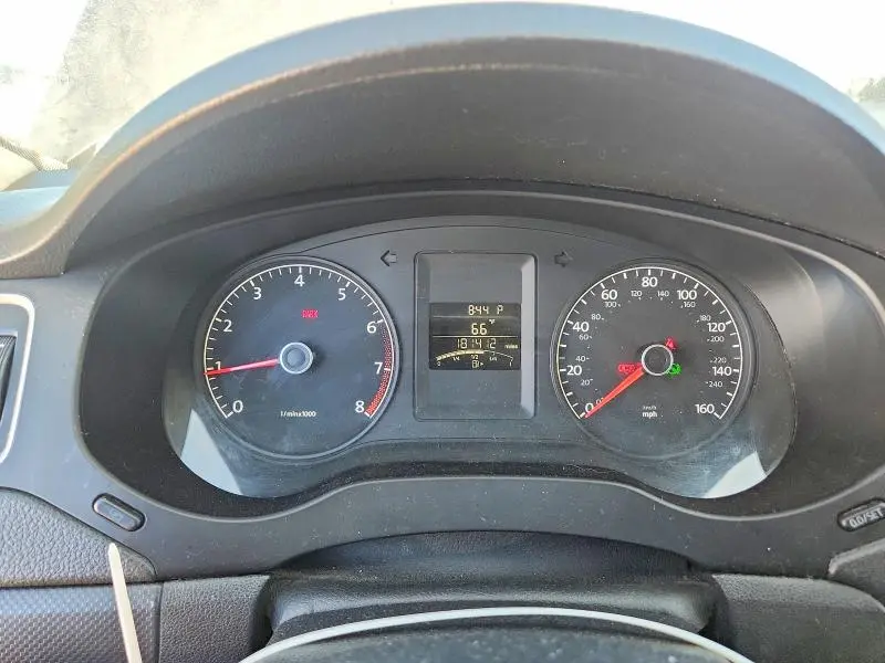 2012 VOLKSWAGEN JETTA BASE  