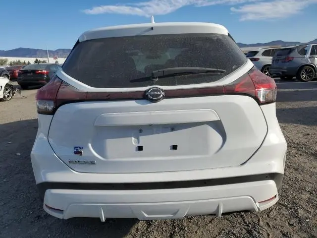 2024 NISSAN KICKS S  