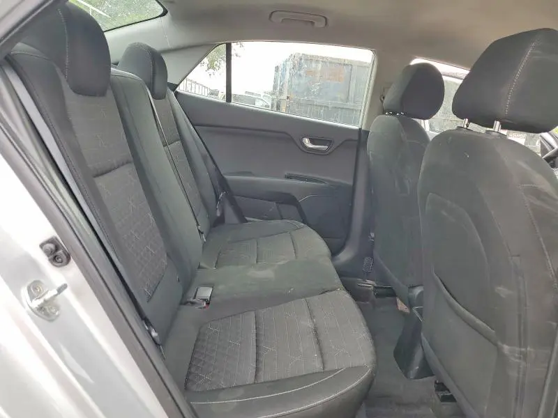 2021 KIA RIO LX  