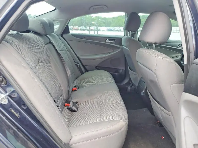 2012 HYUNDAI SONATA GLS  
