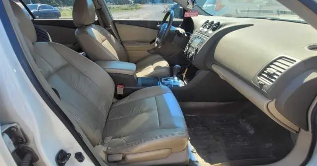 2010 NISSAN ALTIMA BASE  