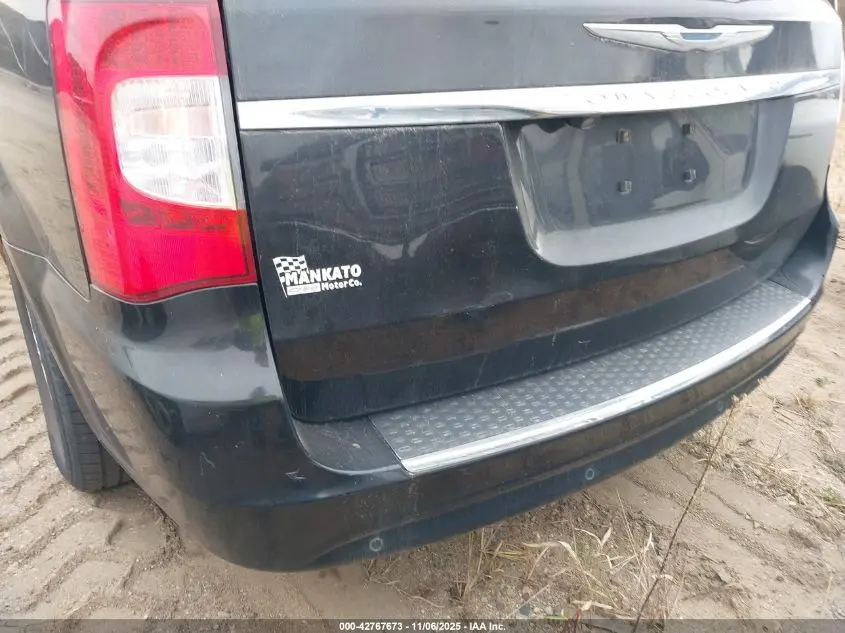 2013 CHRYSLER TOWN & COUNTRY TOURING-L