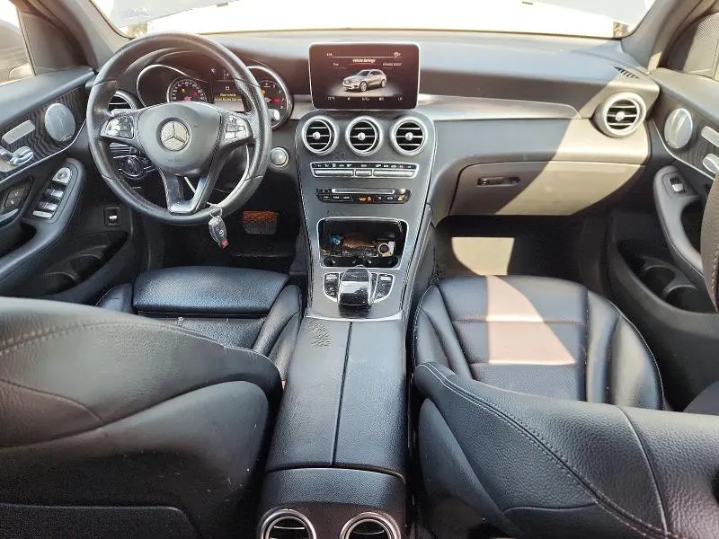 2017 MERCEDES-BENZ GLC 300  