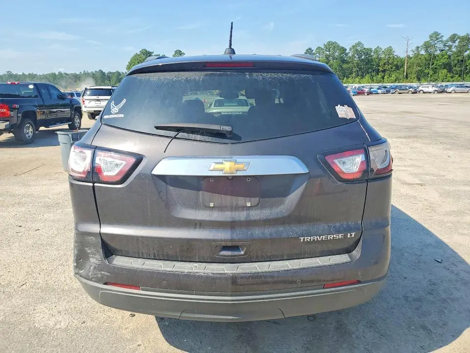 2016 CHEVROLET TRAVERSE LT  