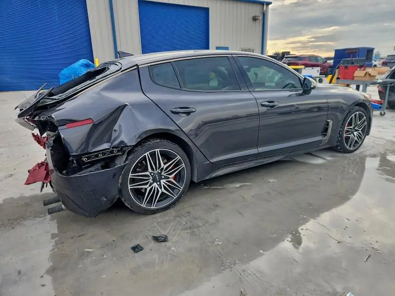 2022 KIA STINGER GT1  