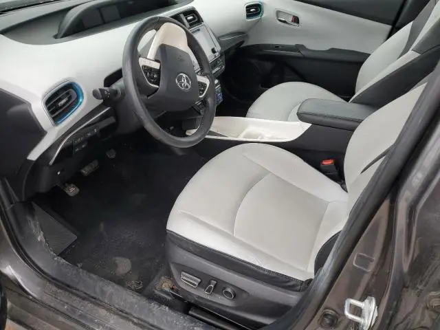 2017 TOYOTA PRIUS   