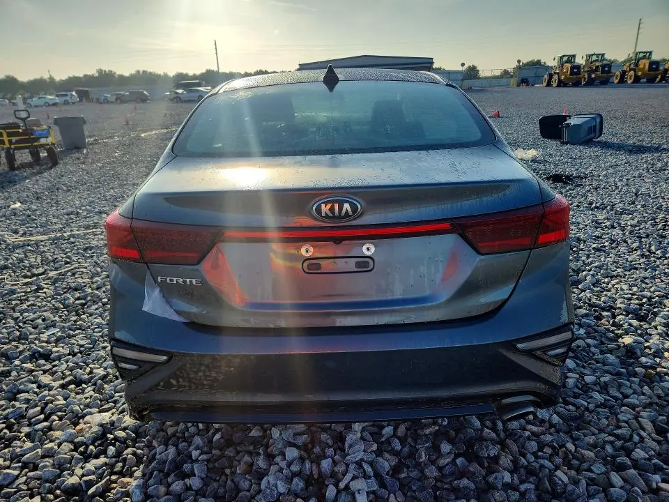 2019 KIA FORTE LXS  