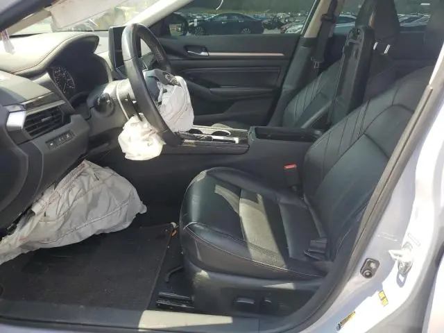 2023 NISSAN ALTIMA SR  