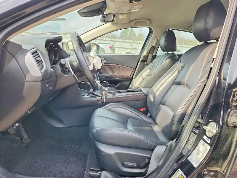 2018 MAZDA 3 TOURING  